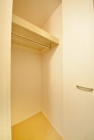 SHAMROCK HILLS の物件内観写真